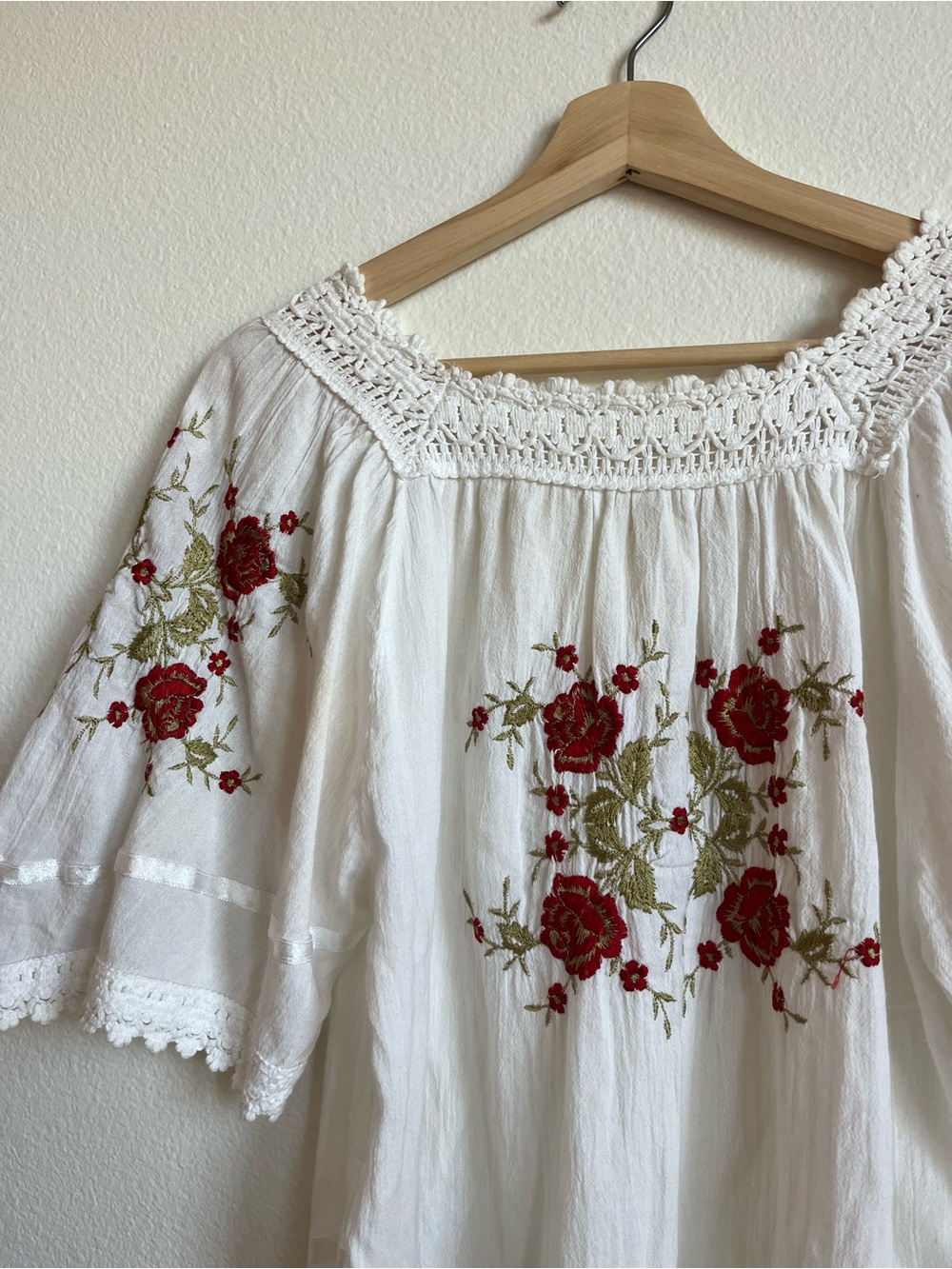 White Embroidered Peasant Top with Red Rose Motif - Picture 2 of 4